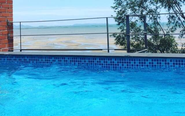 Baan Sandbox Pattaya Beachfront Villa