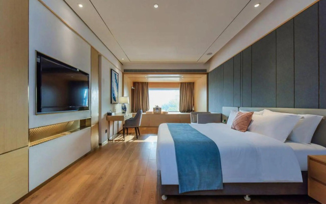 Chongqing Jingbo Hotel