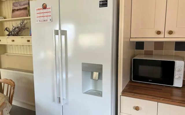 Bungalow by the Beach, Sleeps 6, Snowdonia, Wales
