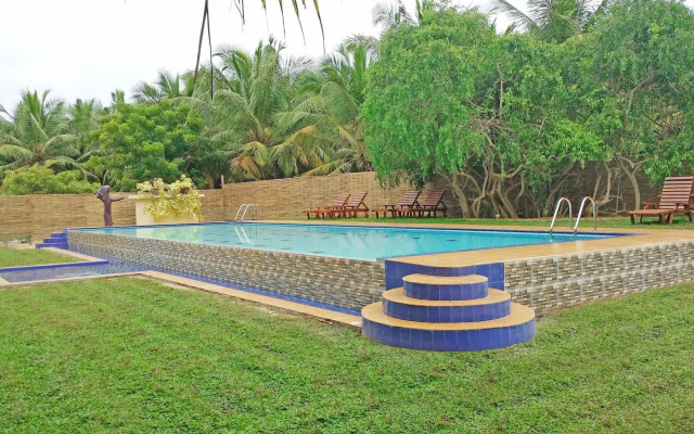 Roshanne Beach Resort