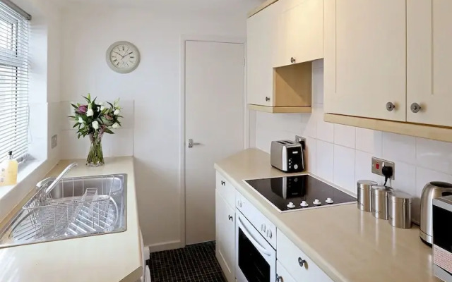 2 Bedroom City Centre House - Guest Homes!