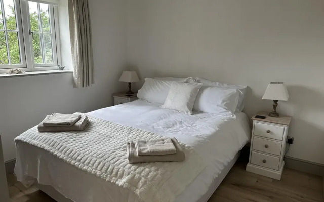 Lodge/ Kingbed/ Privg/ Petsok/ Freep/ Wifi