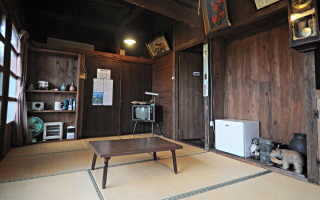 Hibiscus Inn Nakijin