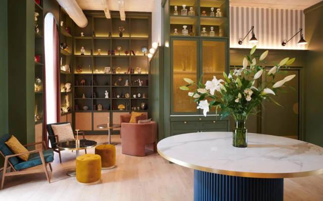 Square Lodge Hotel La Roche Sur Yon - Handwritten Collection