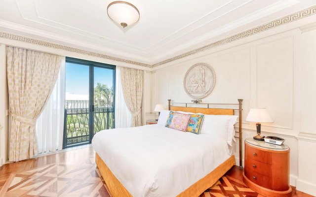 Imperial Hotel Gold Coast