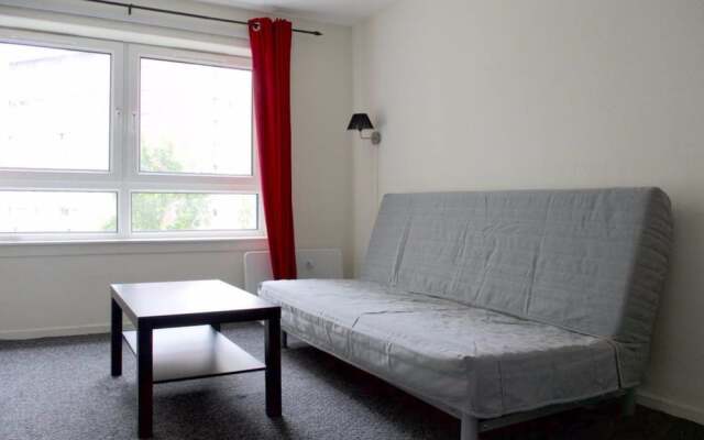 1 Bedroom Flat In Old Town