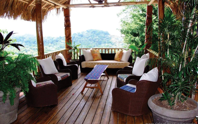 Machaca Hill Lodge