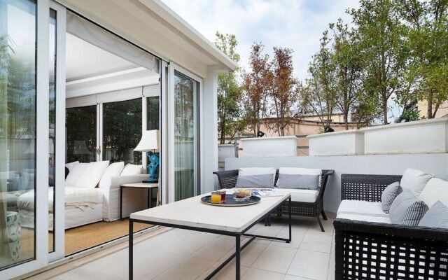 Opera Home