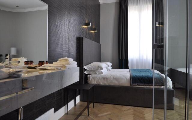 Place 24 Suites & Wellness