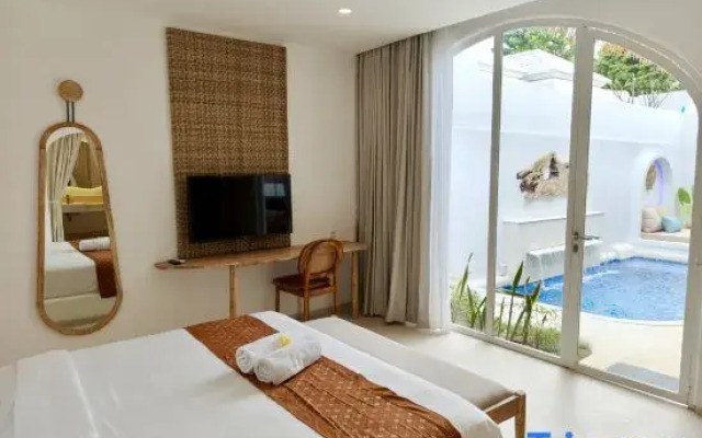 New! Charming 2BR Villa with Rustic Style