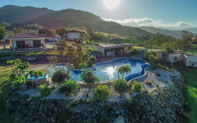 Vida Mountain Resort & Spa - Adults Only