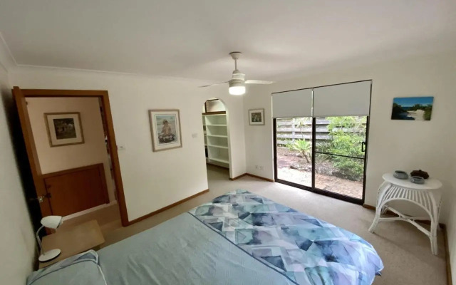 PISCES 2 of 5 Hope Cl Dunbogan