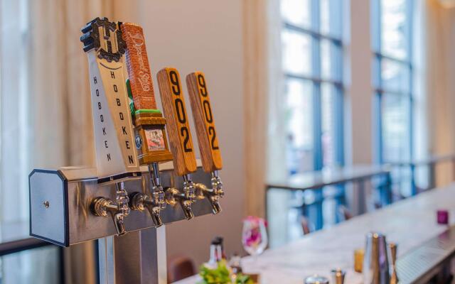 Canopy by Hilton Jersey City Arts District