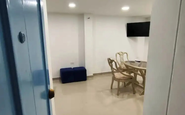 EM3-2G Apartamento de 4 hab Con AA WIFI