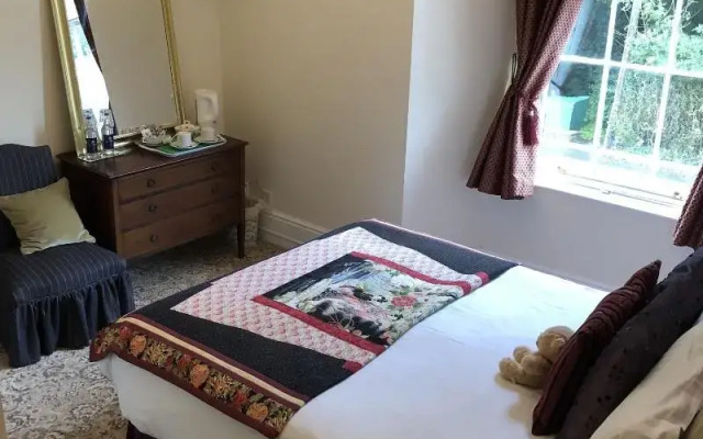 Picton House Hotel
