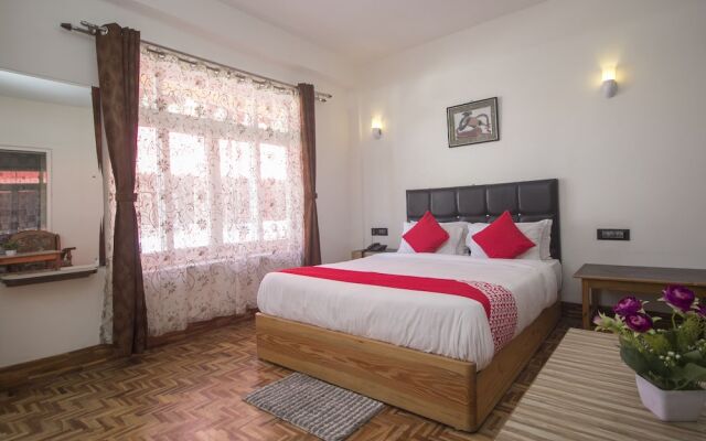 OYO 23353 Hidden Gem Residency