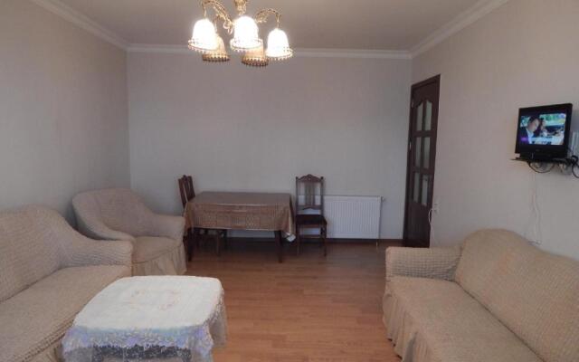Georgian Apartaments 3