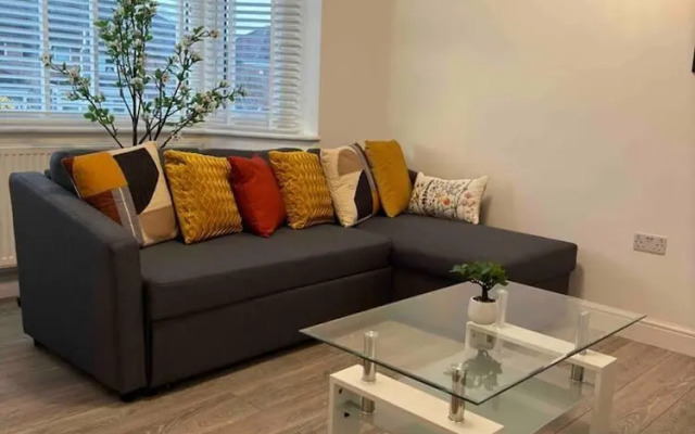 3-bed Home, Sleeps 8, Ideal for Large Groups