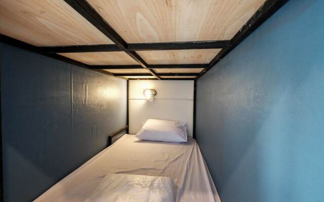 Znap's hostel and Café