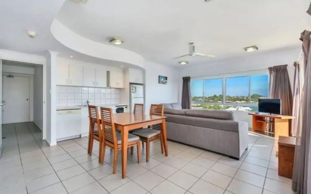 Zen Marina Rooftop Huge Balcony BBQ Sunsets – Restaurant – Larrakeyah