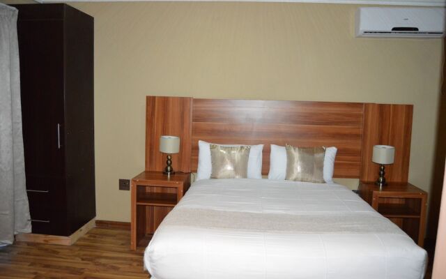 Cliffords Lodge & Spa
