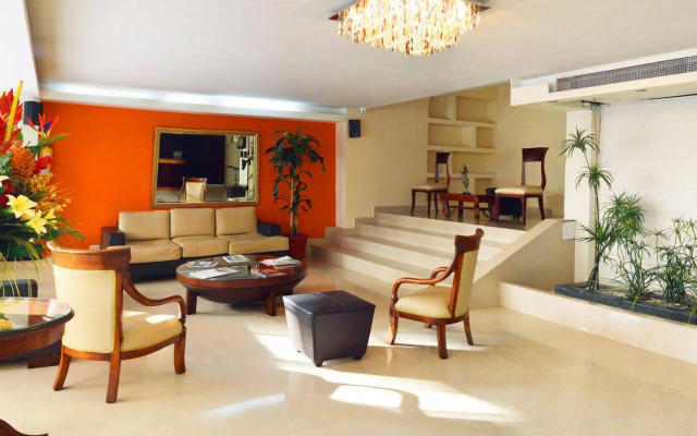 Hotel Plaza Versalles
