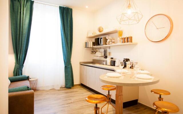 Apartments & Suites 5 Terre La Spezia