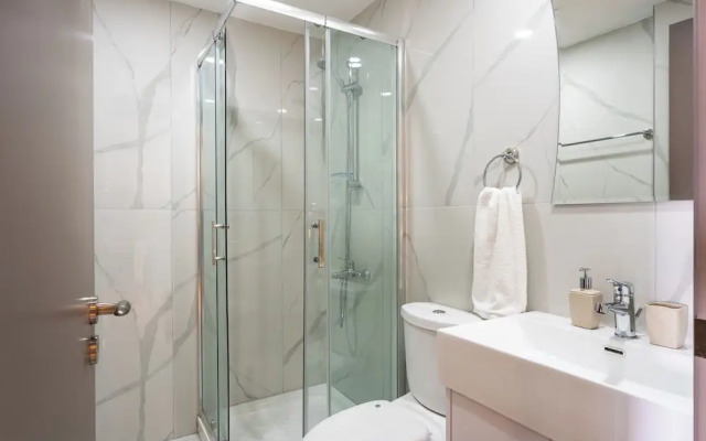 Sundrop 1-Bedroom Apartment in Larnaca