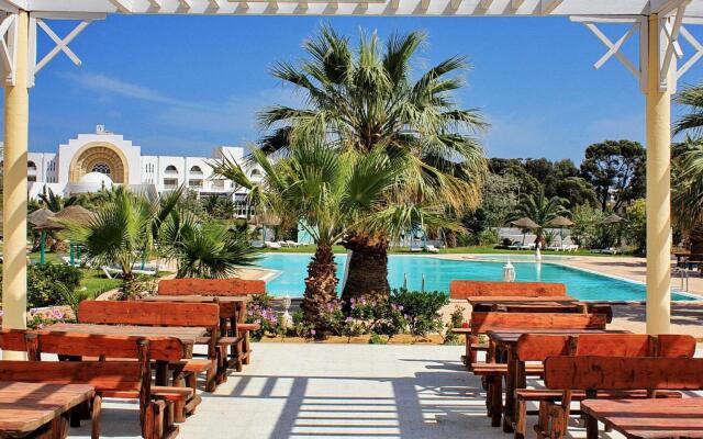 Cyclamens Mechmoum Hotel and Spa