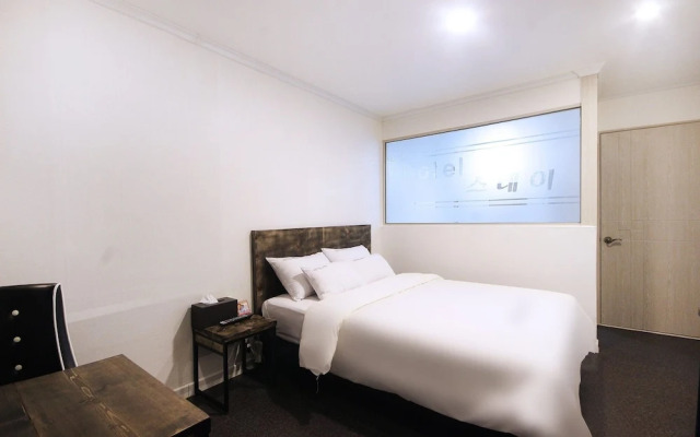 Gunsan Hotel Stay