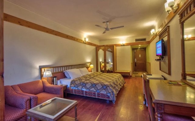 Hotel Piccadily Manali
