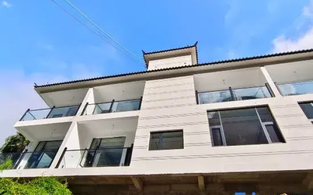 Xiapan Home Homestay (Tiger Leaping Gorge)
