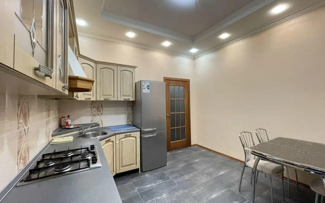 Apartments on Suleymanova street 5