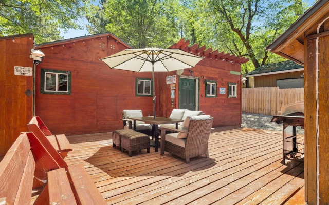 Lily's Bear Cabin #2544