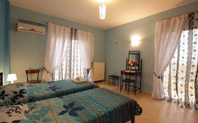 Life Maisonette Cozy Getaway 5 min From the Beach