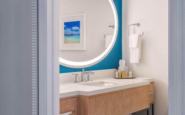 DoubleTree Suites by Hilton Naples