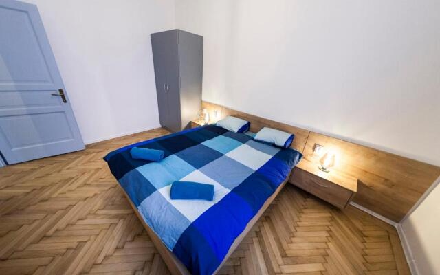 Central Luxury 4A