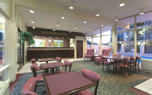 Motel 6 Raleigh, NC – Downtown South