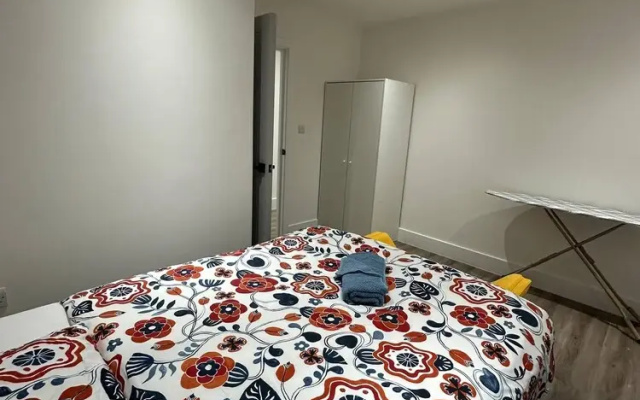 London 1 bed Luxe Flat Ilford Beautiful