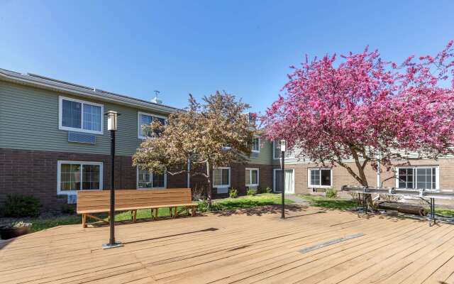 Best Western Plus Steeplegate Inn