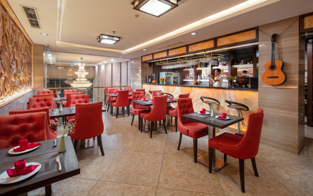 Skylark Hotel