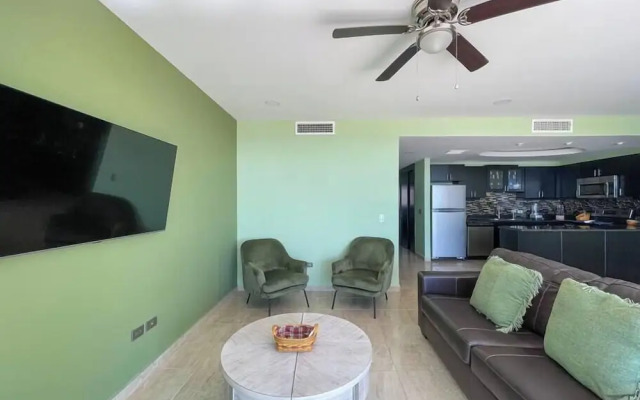 Quiet Cozy Getaway With Stunning Ocean View