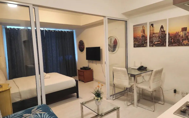 Azure Staycation Philippines by AMRS Near Manila International Airport
