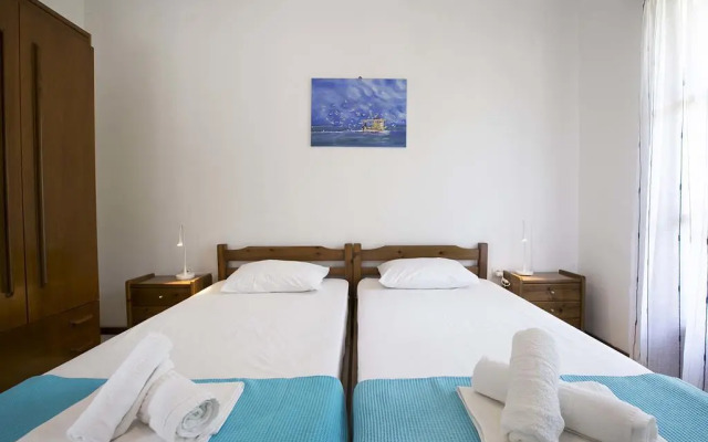 Neria Summer Houses