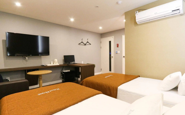 Home Hotel