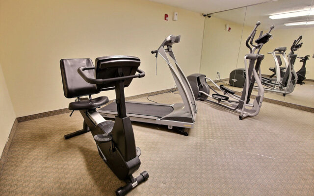 InTown Suites Extended Stay Newport News VA - I-64