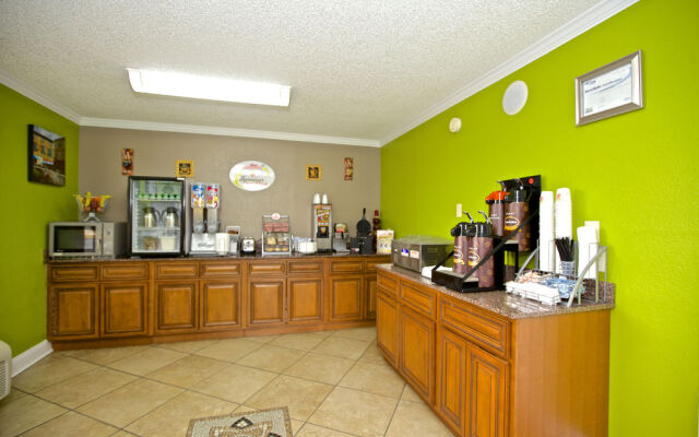 Super 8 Cartersville