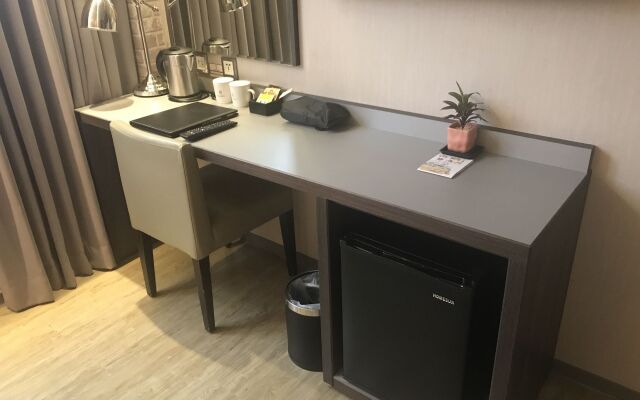 Smile 73 Hotel