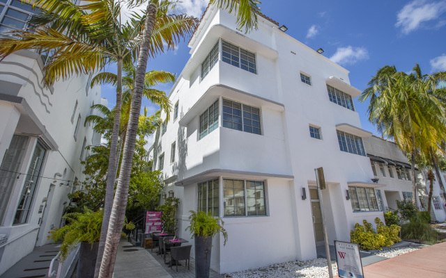 Posh South Beach Hostel