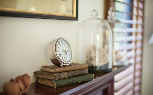 Woolrich Historic Garden Cottage